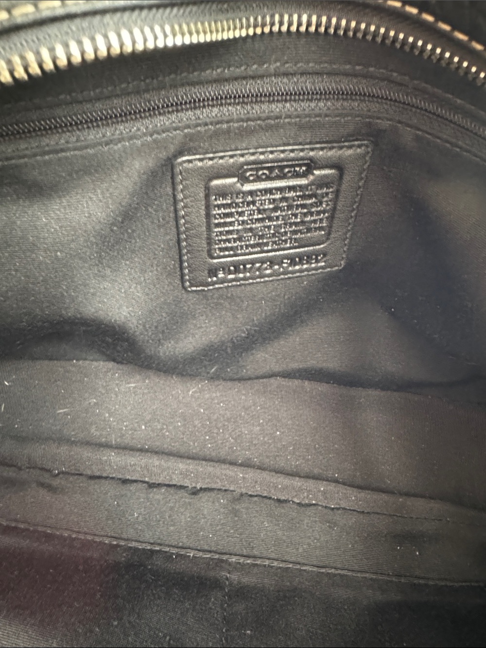 Vintage Coach Black Leather Shoulder Tote with Brown Handles - Picture 4 of 4